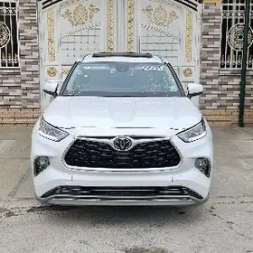 Toyota Highlander 2022