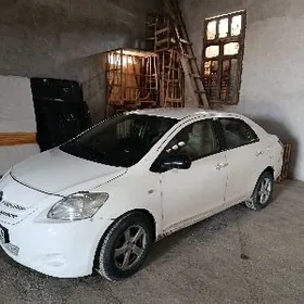 Toyota Yaris 2008