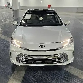 Toyota Camry 2024