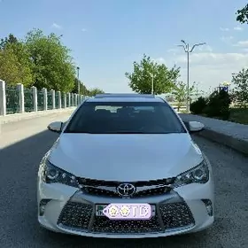 Toyota Camry 2016