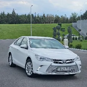 Toyota Camry 2016