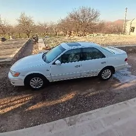 Toyota Camry 2000