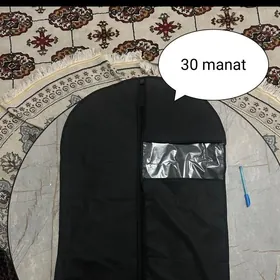 Esik cehol ( Чехол для одежды)