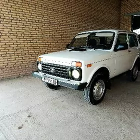 Lada Niva 2010