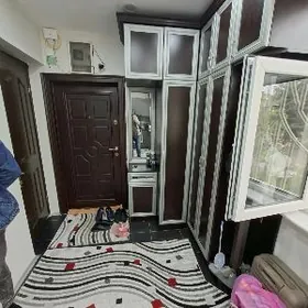 Энгельса 2 в 3 комнаты 2 эт.