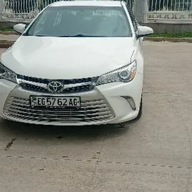 Toyota Camry 2017