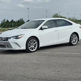 Toyota Camry 2017