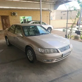 Toyota Camry 2000