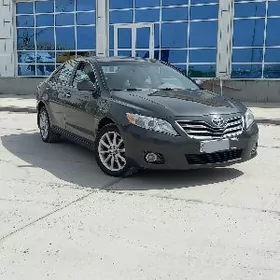 Toyota Camry 2011