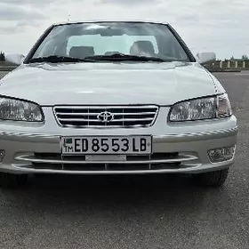 Toyota Camry 2001