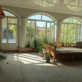 Taze internat 100 metr