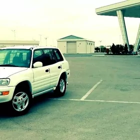 Toyota RAV4 1998