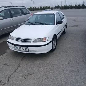 Toyota Corona 1999