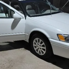 Toyota Camry 1997