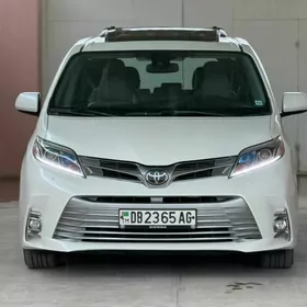 Toyota Sienna 2020