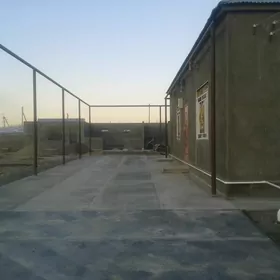 Eyesinden satlyk jay