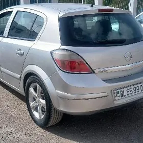 Opel Astra 2005