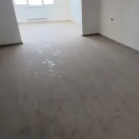 Änew panelka 4 komnat eýesinde