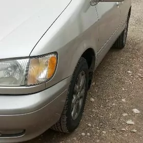 Toyota Sienna 2001
