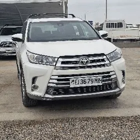 Toyota Highlander 2018