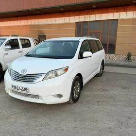 Toyota Sienna 2014
