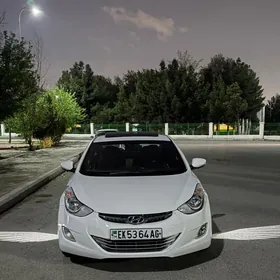 Hyundai Elantra 2012