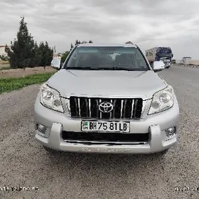 Toyota Land Cruiser Prado 2011
