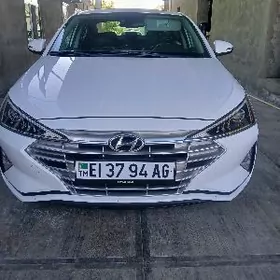 Hyundai Elantra 2020
