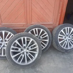 Diska  pakryşka Lexus toyota