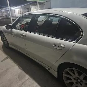 BMW 745 2004