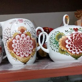 Продаётся  чайный сервиз