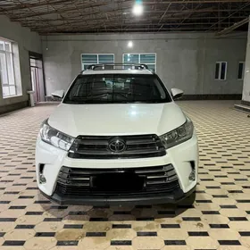 Toyota Highlander 2017