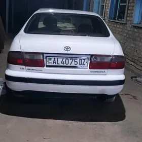 Toyota Corona 2005