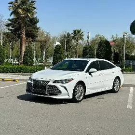 Toyota Avalon 2019