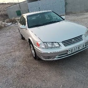 Toyota Camry 2001