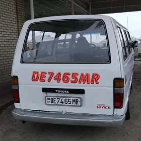 Toyota Hiace 1989