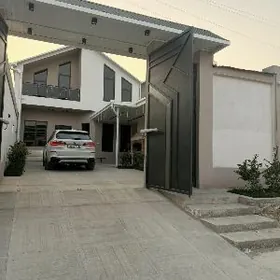 Satlyk Coganly Eyesinden