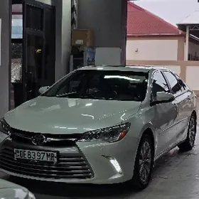Toyota Camry 2017