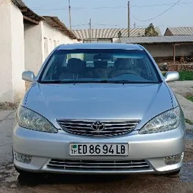 Toyota Camry 2005