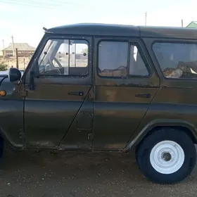 UAZ 469 1999