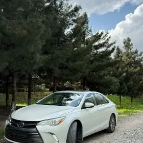 Toyota Camry 2016