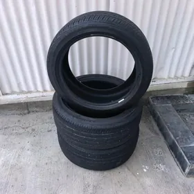 BRIDGESTONE 235.45.18