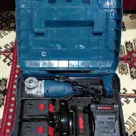 Bolgarka BOSCH 125 mm