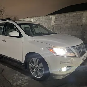 Nissan Pathfinder 2016