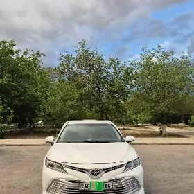 Toyota Camry 2018