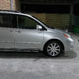 Toyota Sienna 2008