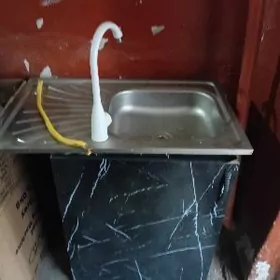 раковина с тумбочкой