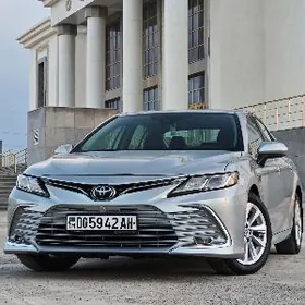 Toyota Camry 2022
