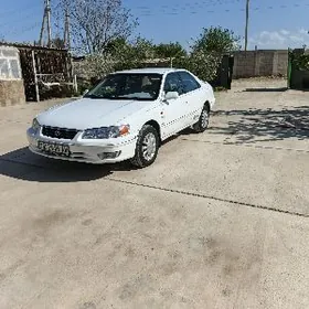Toyota Camry 1997