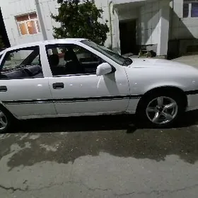 Opel Vectra 1990